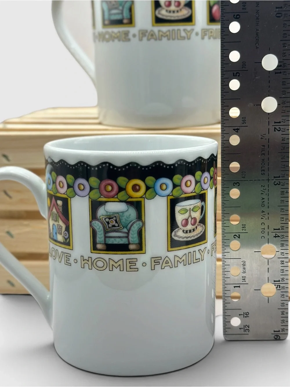 2001 Mary Engelbreit ME 4” Love Home Family Mugs with Colorful Border Pattern x4
